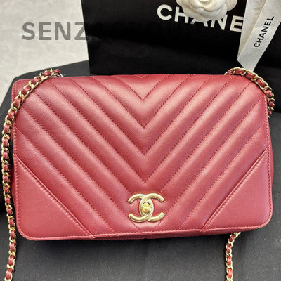 Chanel V-Quilted Flap Chain Shoulder Crossbody Bag Red Gold Hardware