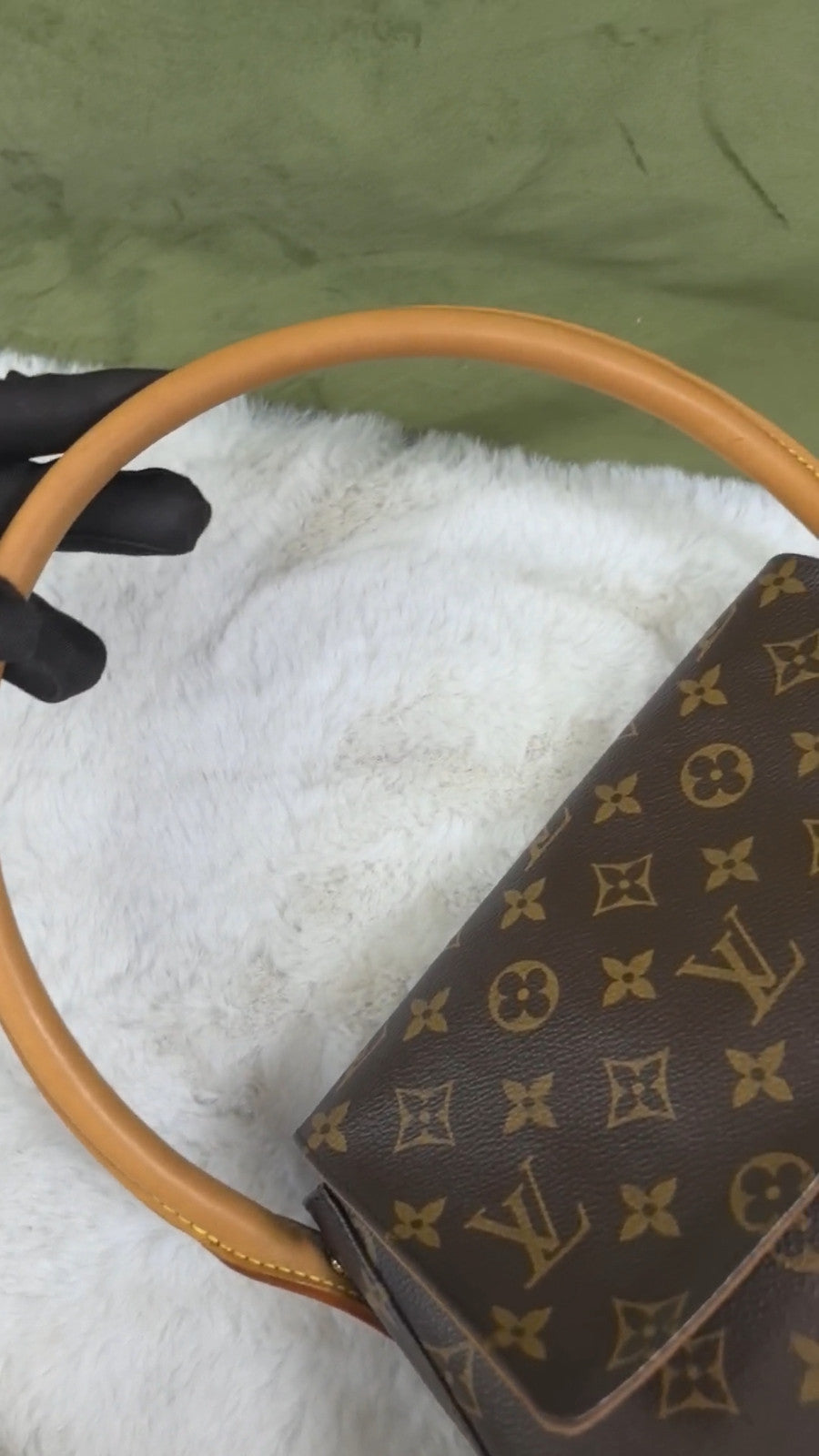 Louis Vuitton Looping PM Monogram Top Handle Shoulder bag Women Vintage Classic
