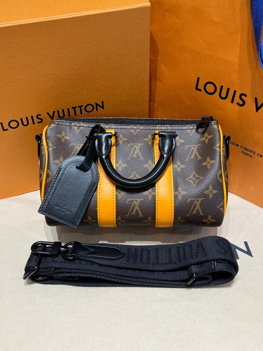 Louis Vuitton Keepall Monogram Canvas Crossbody Handbag Excellent