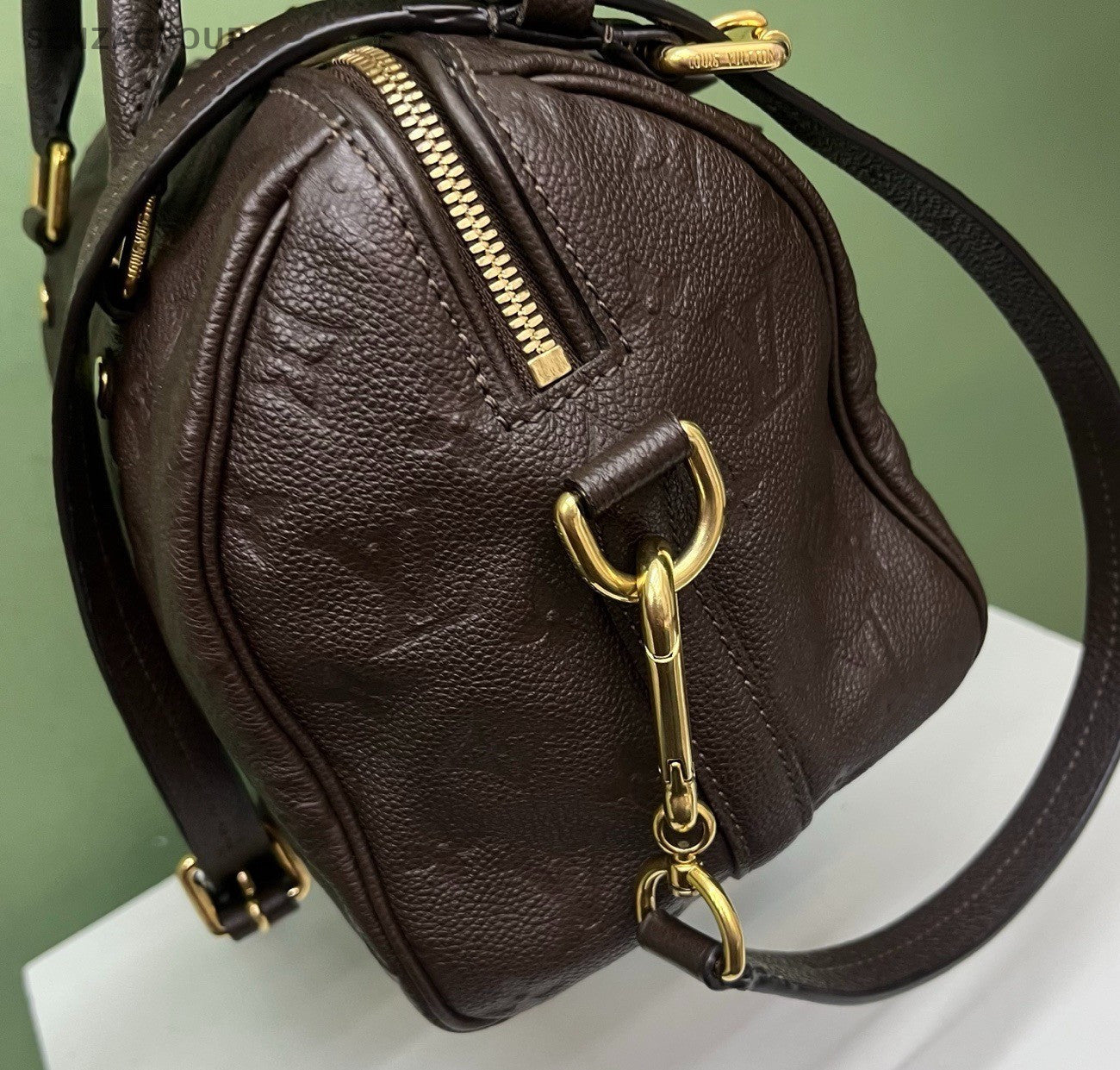 Louis Vuitton Speedy25 Monogram Top Handle Bag Crossbody Black Gold Used Women