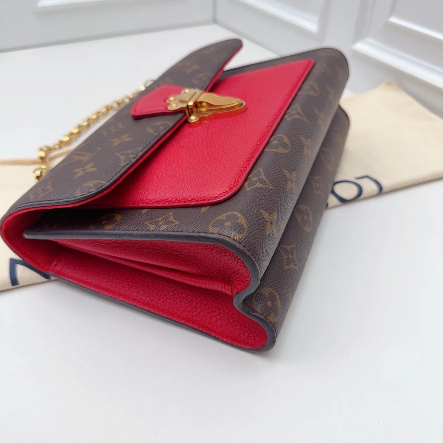 Louis Vuitton Victoire Gold Chain Shoulder Bag Crossbody Bag Women new