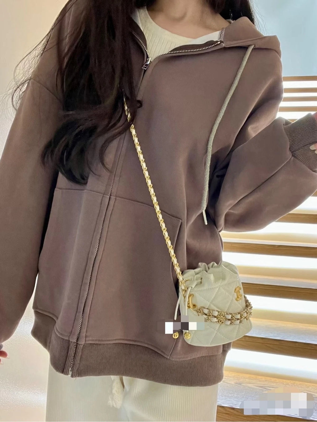 CHANEL White Mini Leather Bucket Crossbody Bag For Women