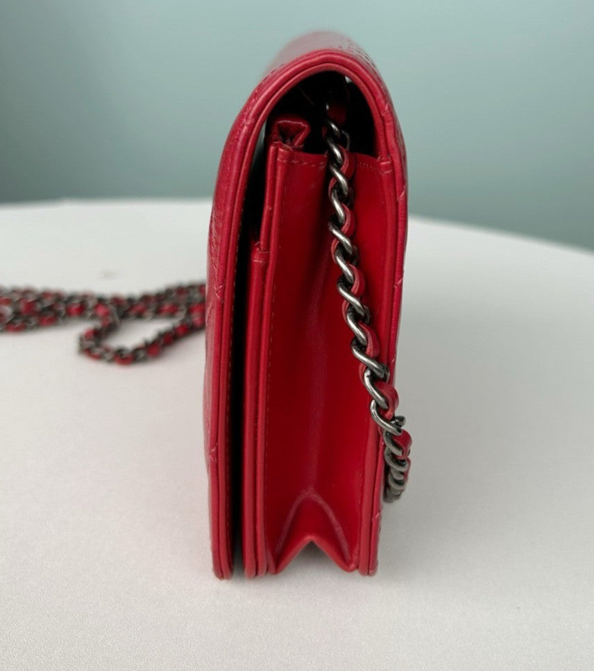 CHANEL CC Woc Oil waxed leather Chain Shoulder bag Crossbody Red Silver Women