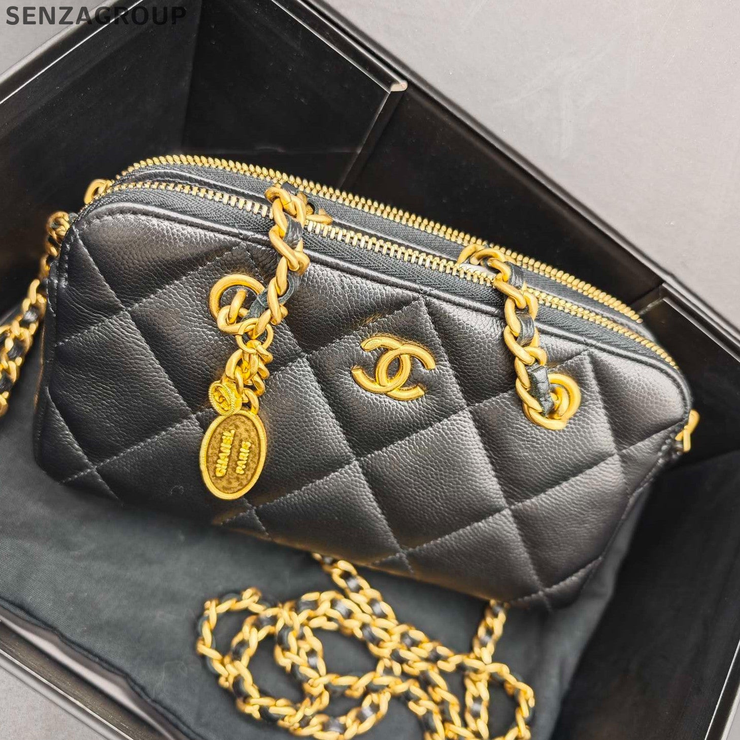 Chanel Quilted Phone Bag Chain Crossbody Shoulder Bag Classic Women