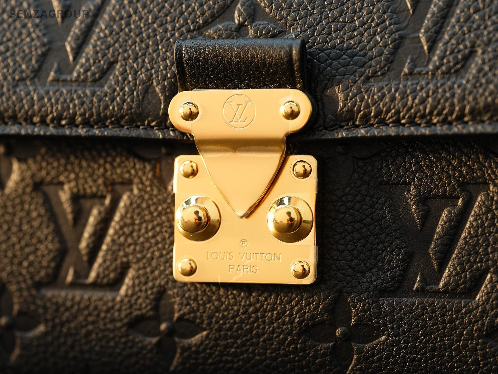 Louis Vuitton Pochette Metis Monogram Empreinte Chain bag Almost Brand NEW