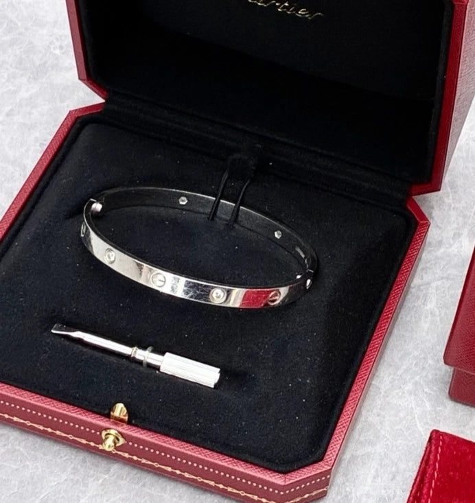 Cartier Love Classic Bracelet 18k White Gold Bangle 4Diamonds Size20