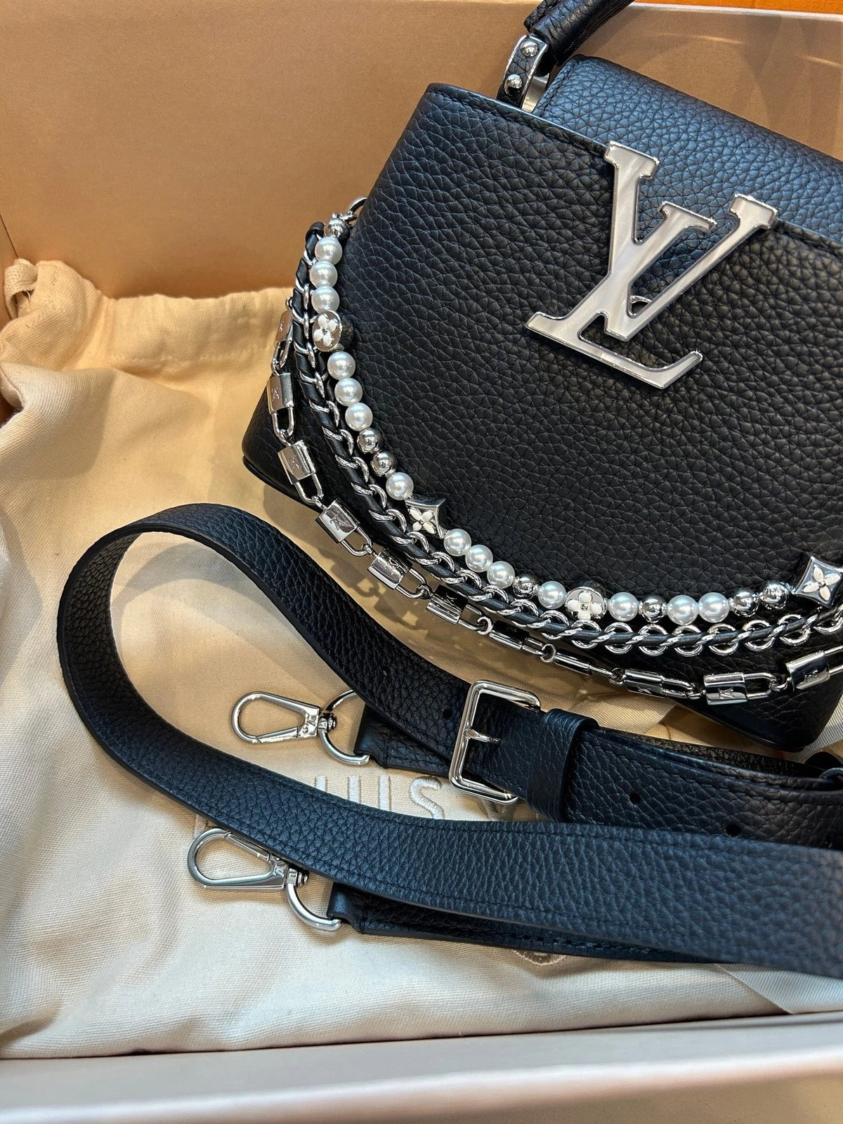Louis Vuitton Capucines Mini Black Crossbody Handbag For Women