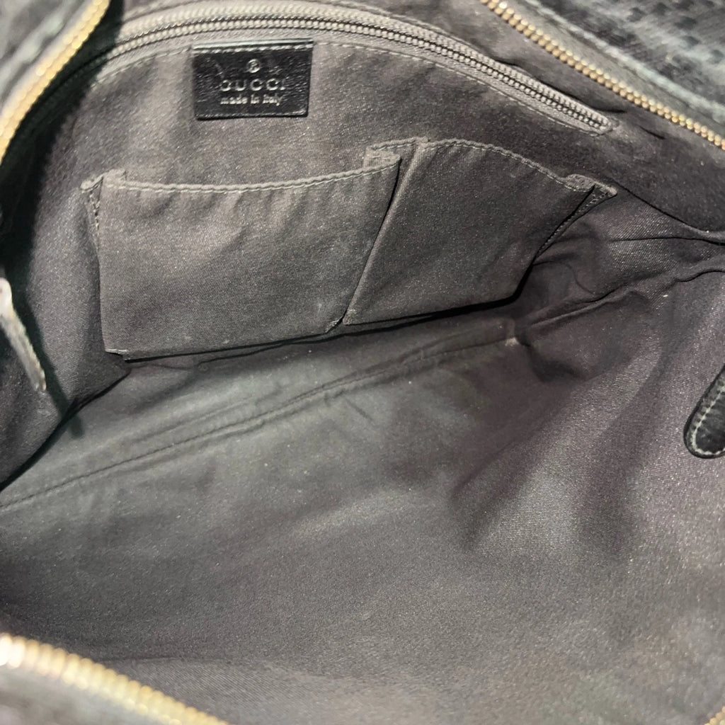 GUCCI Black Embossed Leather Messenger Shoulder Crossbody Bag For Women