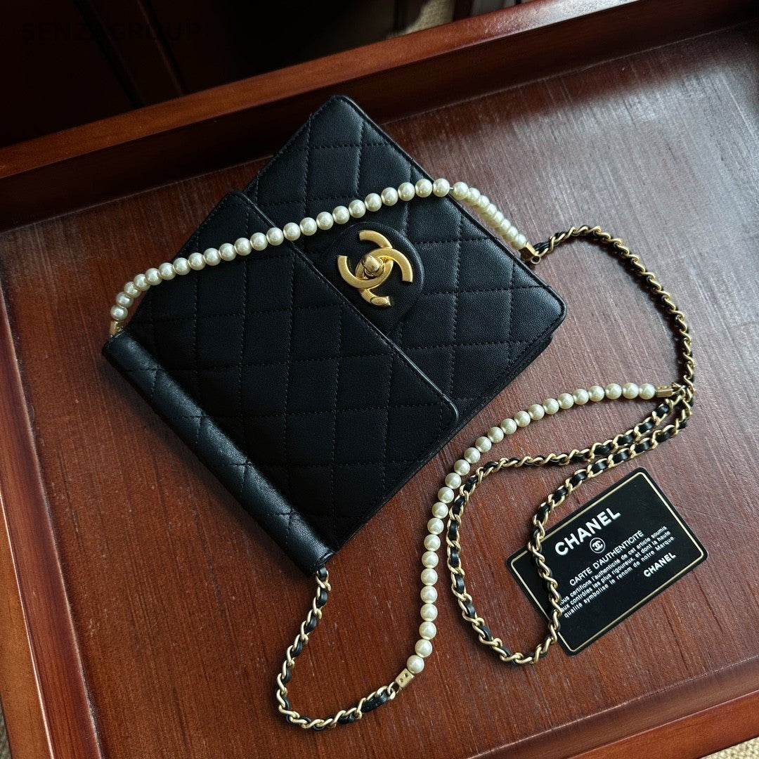 CHANEL Woc Diamond pattern Pearl chain Shoulder bag Crossbody Black Gold Women