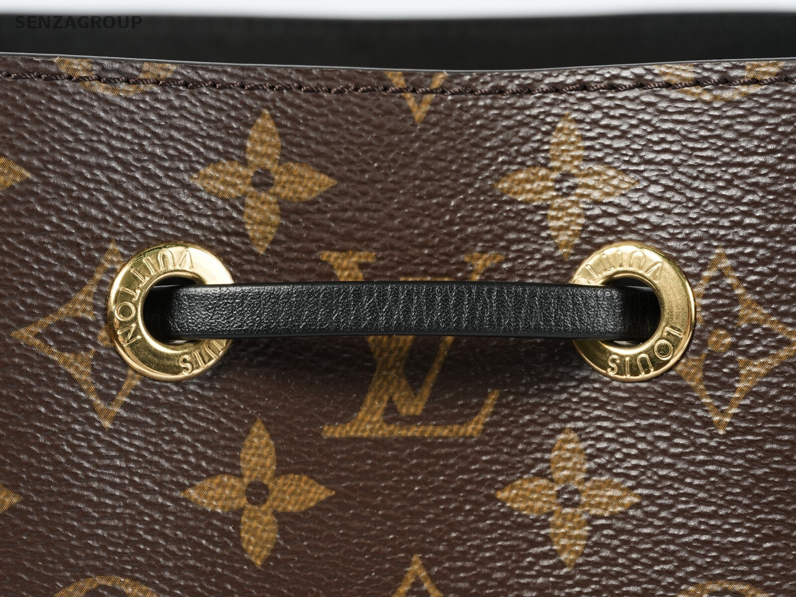 LOUIS VUITTON NEONOE Black MONOGRAM CANVAS BUCKET BAG M44022