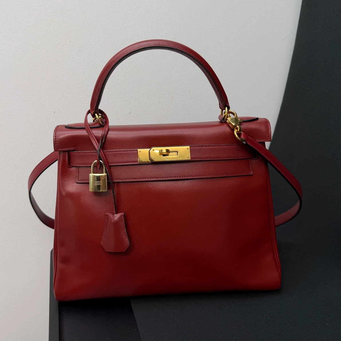 Hermes Kelly28 Top Handle Bag Crossbody Red Gold Used Women Classic Fashion