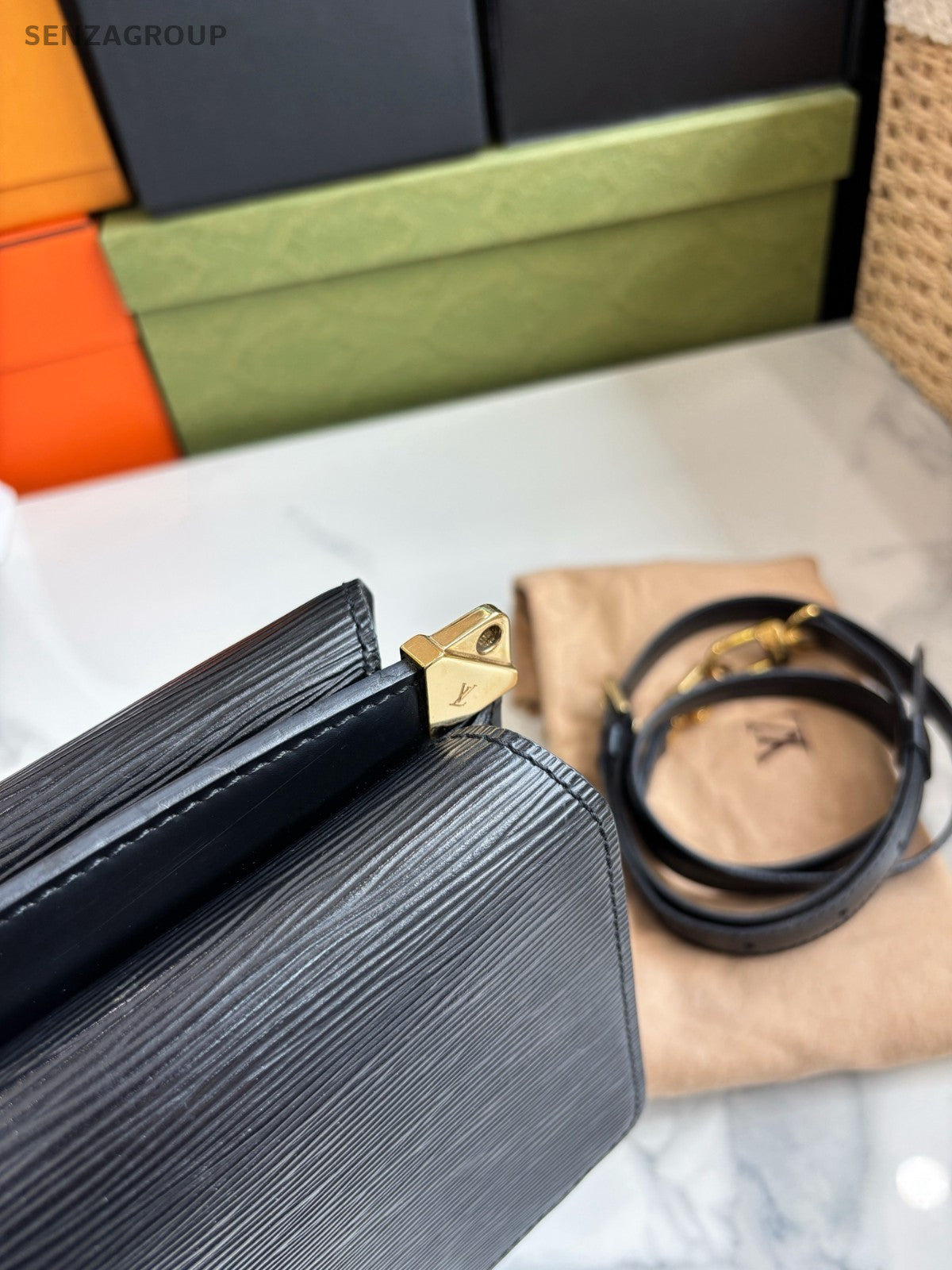 Louis Vuitton Water ripples All Black Shoulder bag Black Gold
