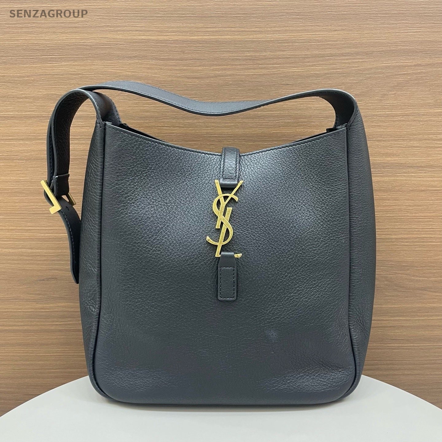 Saint Laurent Hobo PM Shoulder Bag Black Gold Used Women Classic Fashion