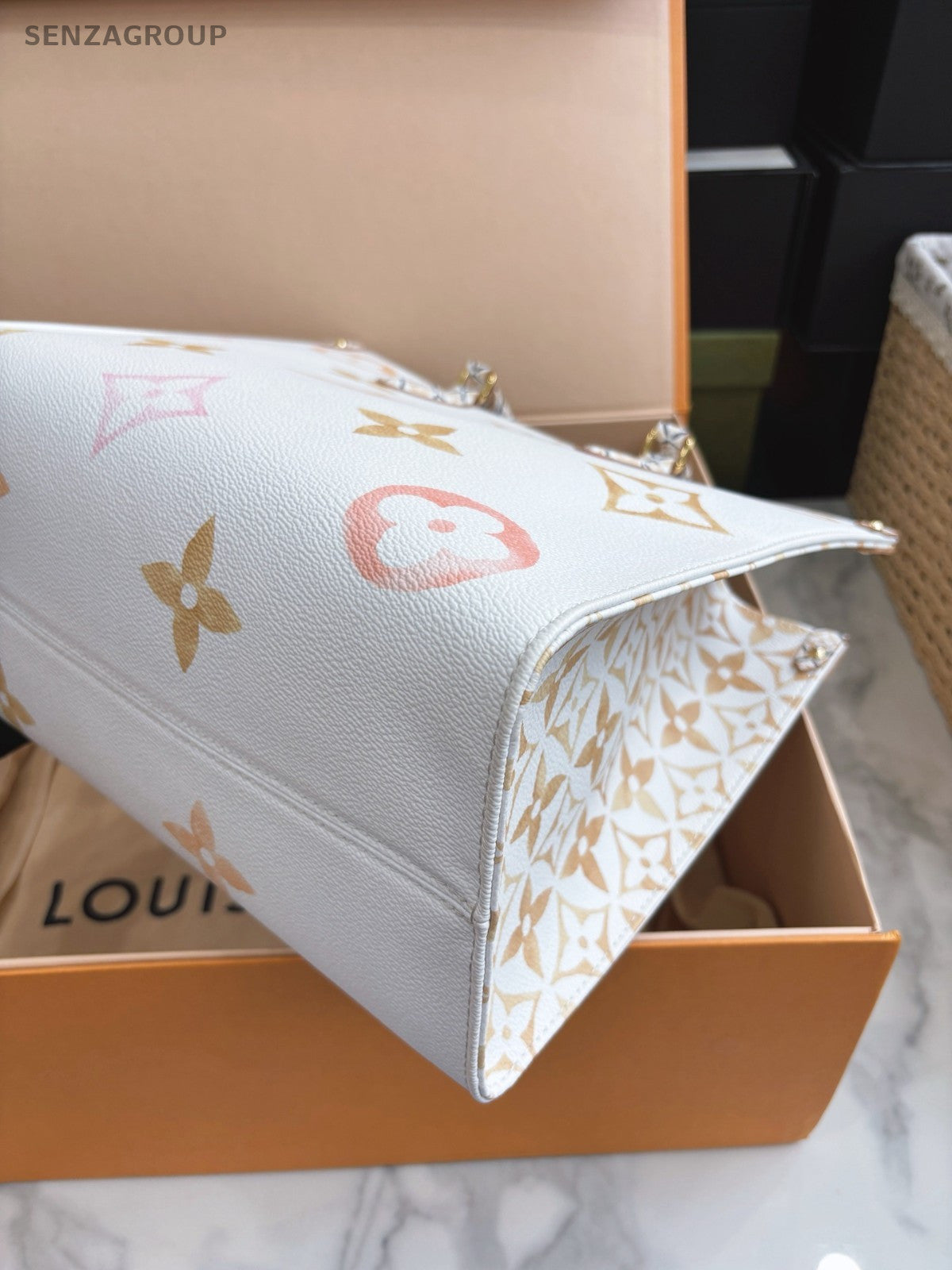 Louis Vuitton ONTHEGO MM Tote Monogram Summer Edition Handbag Women White
