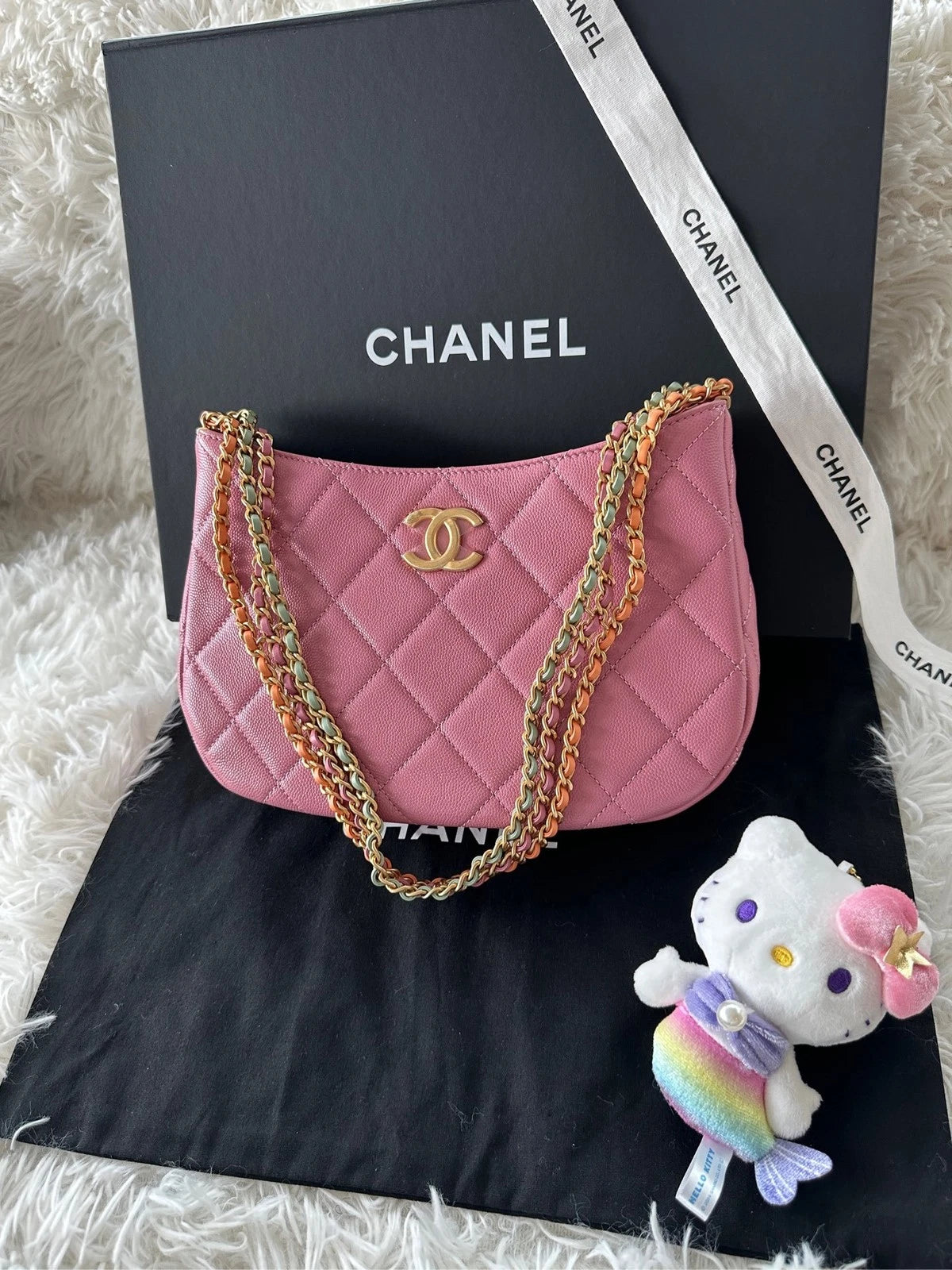 CHANEL Pink Grained Leather Hobo Shoulder Handbag For Women