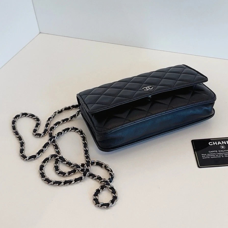 Chanel Woc Lambskin Chain Shoulder Crossbody Bag Black Excellent