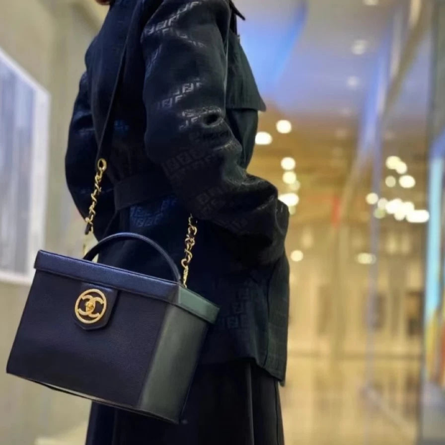 Chanel Vanity Crossbody Top Handle Excellent
