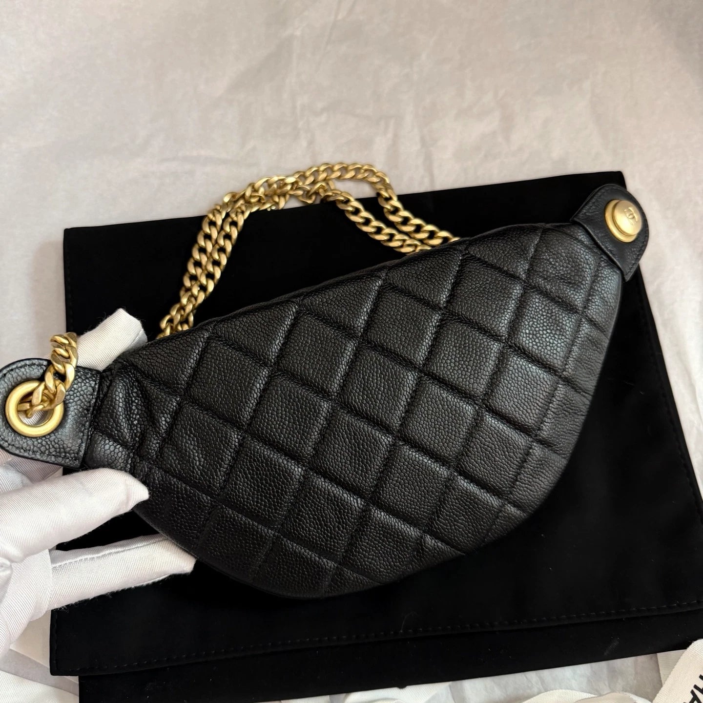 Chanel Diamond Chain Waist Bag Shoulder Crossbody Black Gold Diamond Women