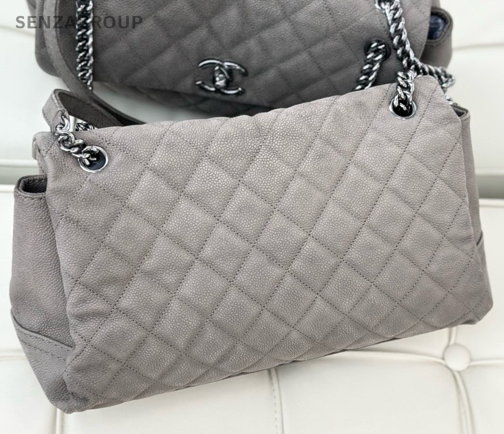 Chanel Diamond Calfskin Chain Shoulder Bag Gray Silver Used Women Classic