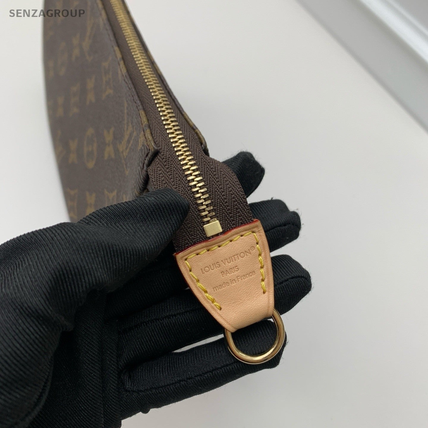 Louis Vuitton Pochette Accessories Monogram Shoulder Handbag