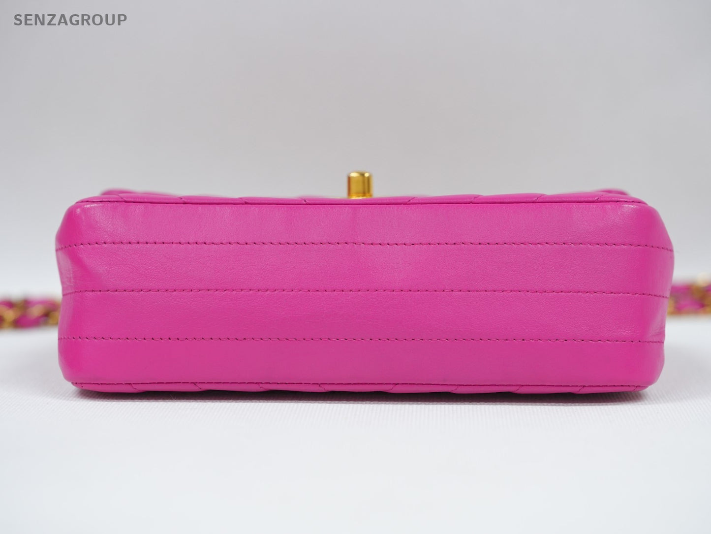 CHANEL Classic Flap V-Shape Pattern Chain Shoulder bag Pink Gold Women Classic