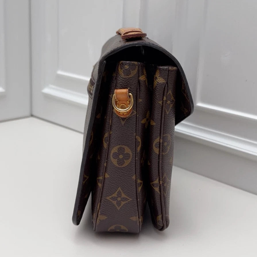 Louis Vuitton Metis Pochette Monogram Shoulder Crossbody Brown Gold Women