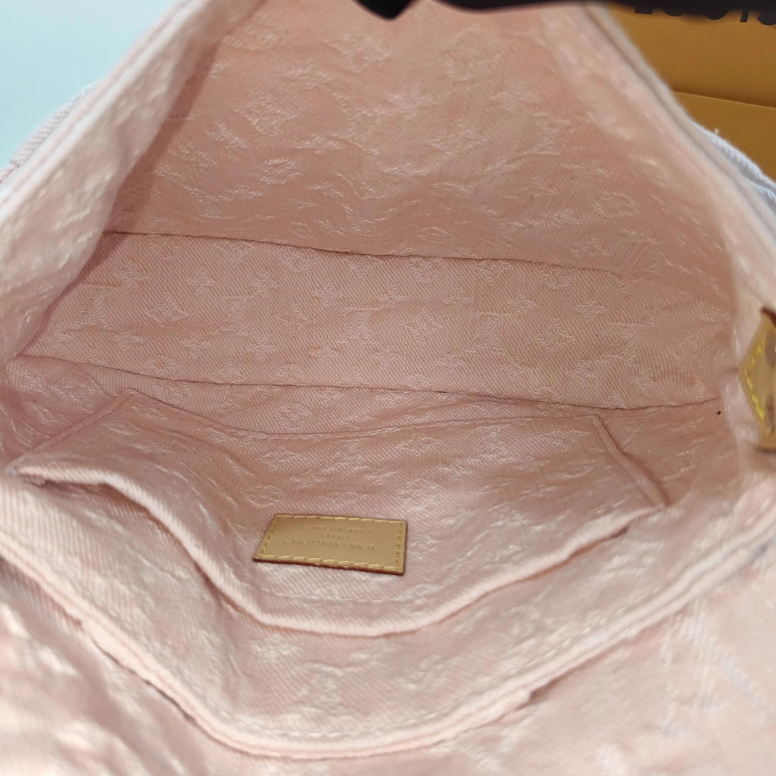 Louis Vuitton Pink Monogram Denim Sunset Shoulder Bag Gold Hardware