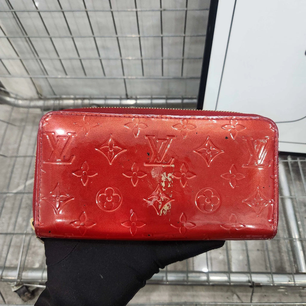 Louis Vuitton Red Patent Leather Long Wallet Clutch For Women