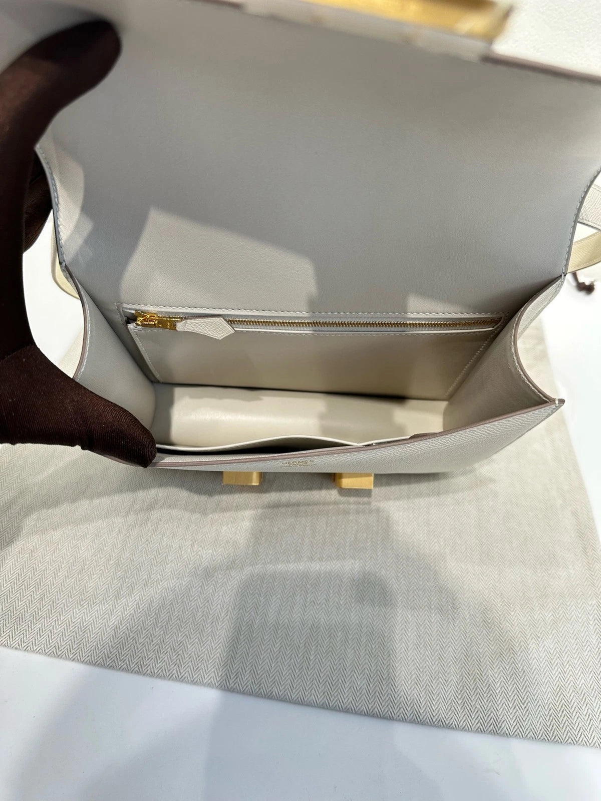 Hermes New Constance24 White Shoulder Bag For Women