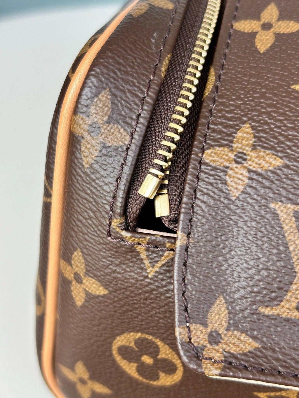 Louis Vuitton Dopp Kit Monogram Clutch Brown Gold Women Classic