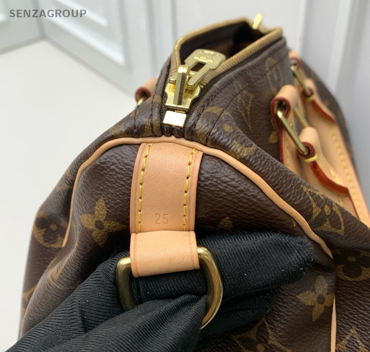 Louis Vuitton Speedy25 Monogram Top Handle Bag Crossbody Women Brown Gold