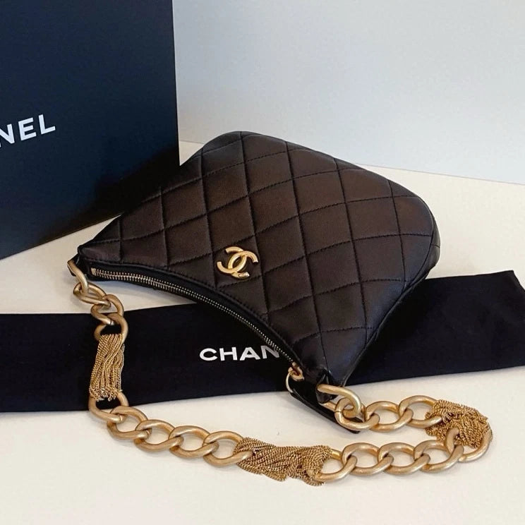 Chanel Hobo Chain Shoulder Bag Black Gold Used Women Classic Fashion