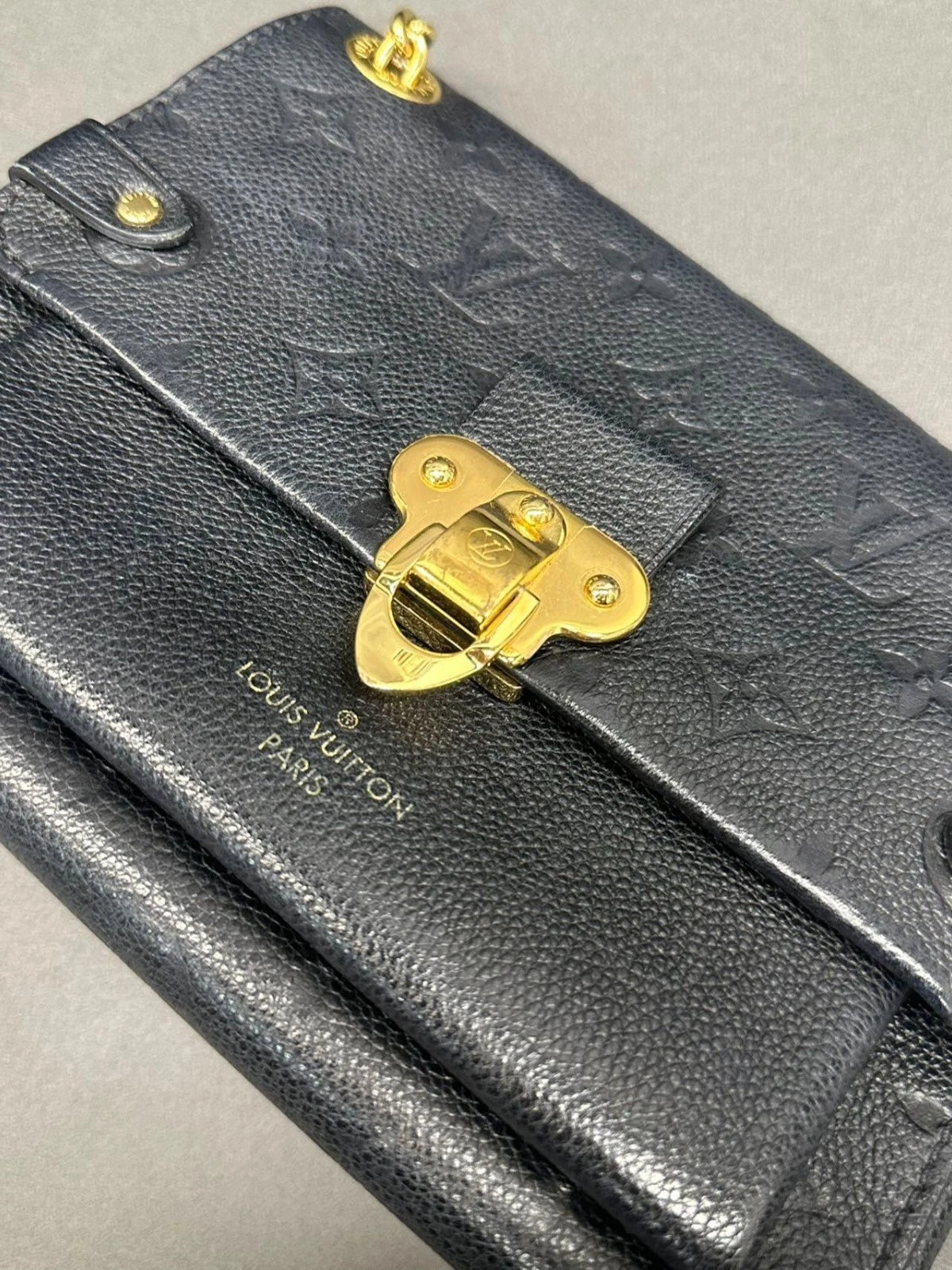SJ0001 MG10243X LV Vavin black leather