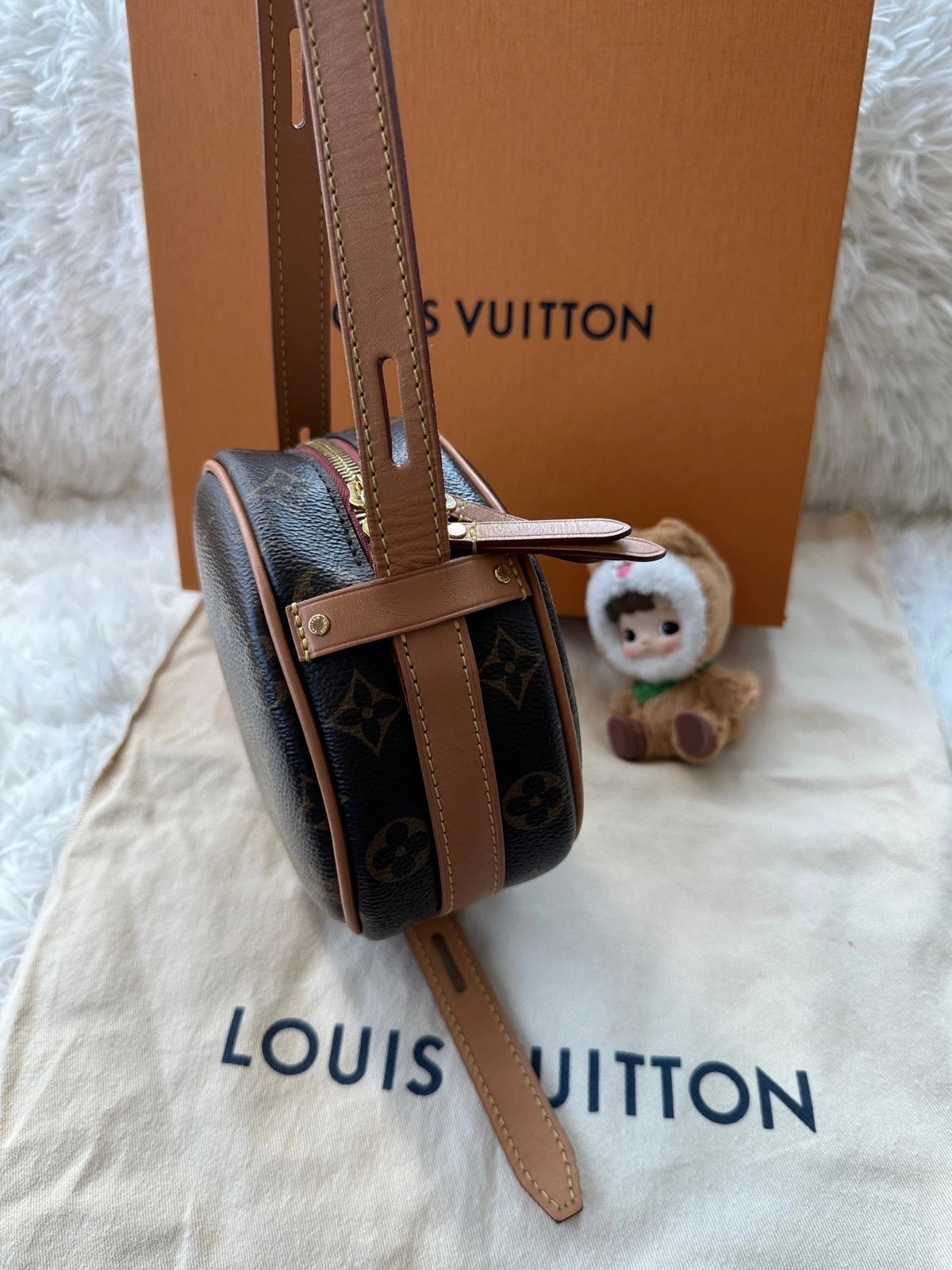 Louis Vuitton Monogram Canvas Round Mini Crossbody Bag For Women
