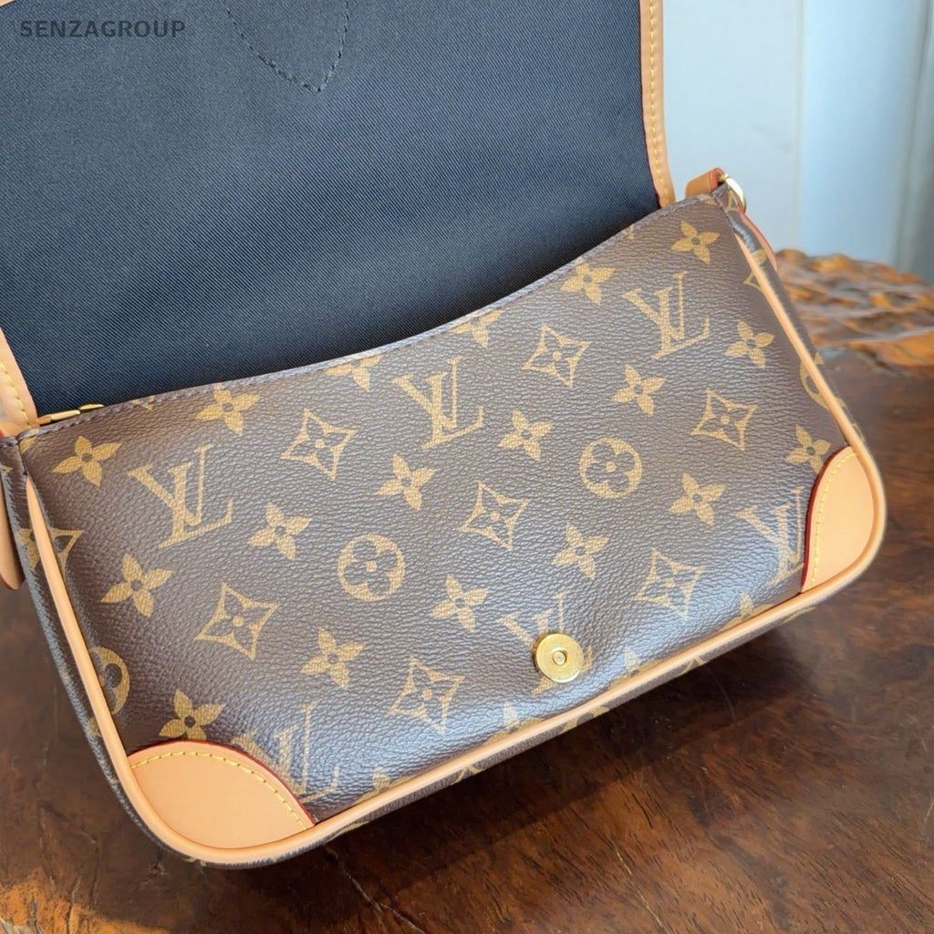 Louis Vuitton Diane Monogram Canvas Shoulder Bag Crossbody Brown Gold Women