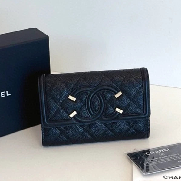 Chanel Vanity Black Silver Crossbody Chain Bag Excellent