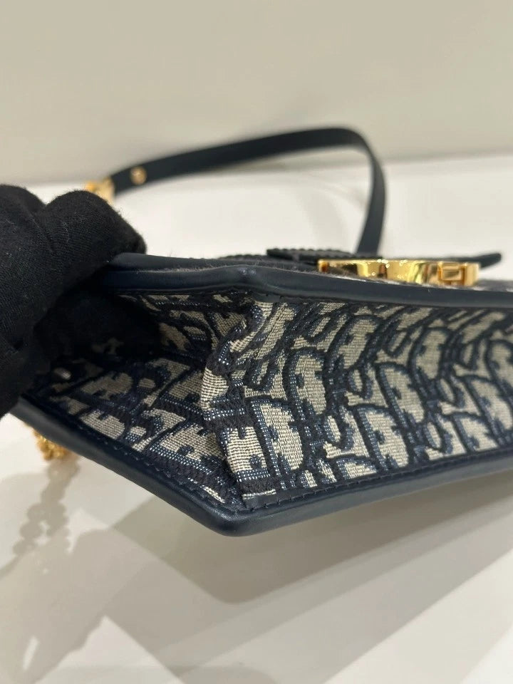 Authentic Dior Montaigne Small Chain Shoulder Bag For Women