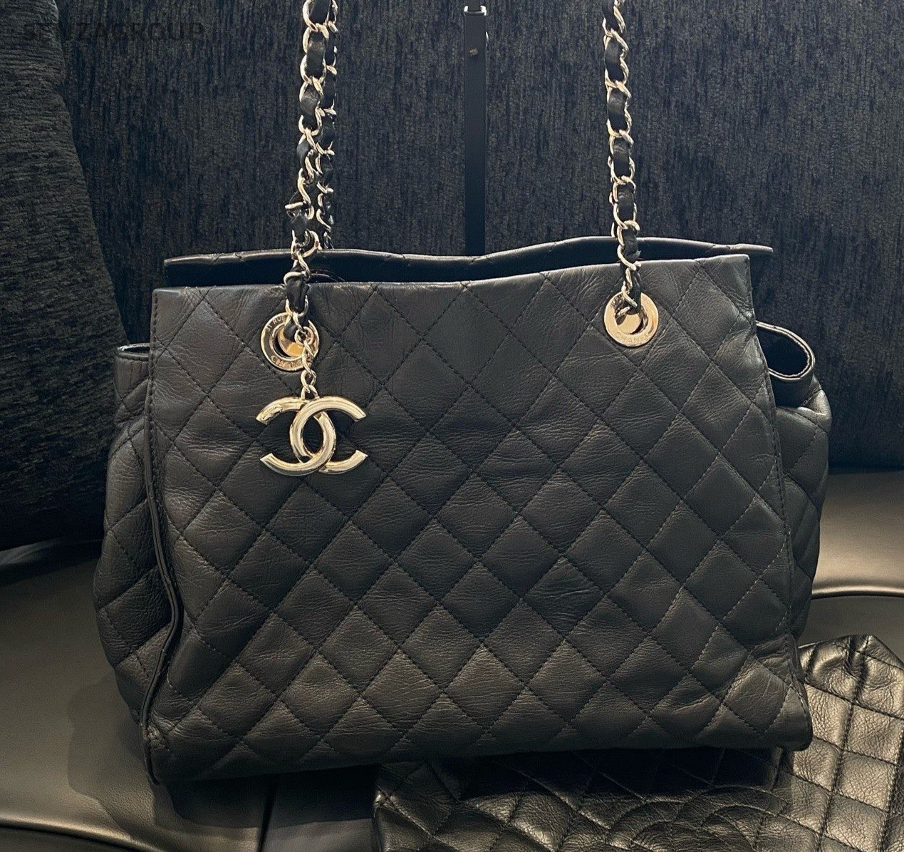 Chanel Diamond Tote Chain Shoulder Bag Black Silver Used Women Classic Fashion