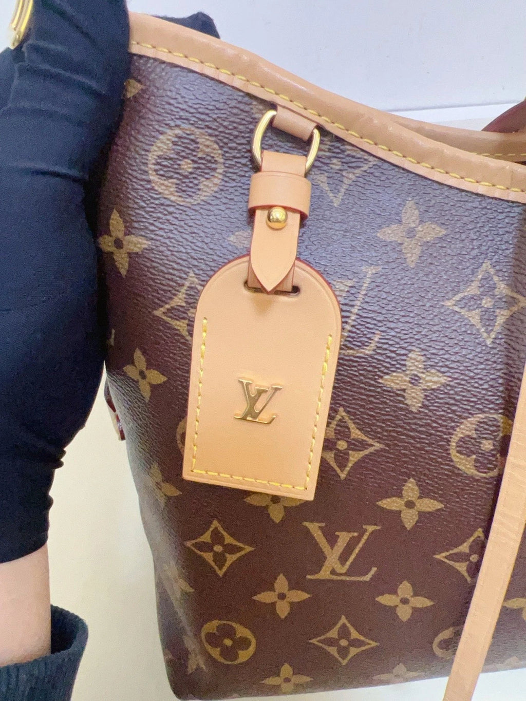 Louis Vuitton Carryall Monogram Brown Gold Shoulder Bag Crossbody Excellent
