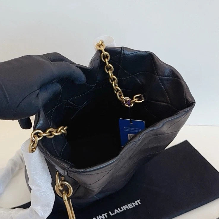 Excellent Saint Laurent Le Maillon Black Quilted Bucket Gold Chain Crossbody
