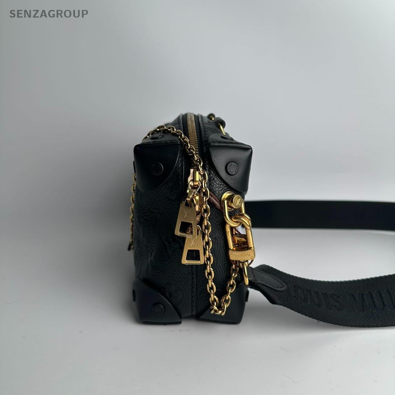 SJ0001 LV soft trunk black leather