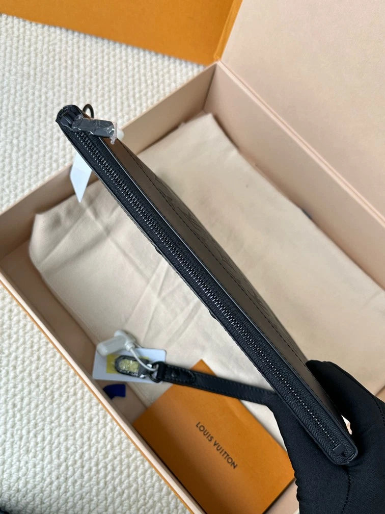 Louis Vuitton Pochette To-Go Black Monogram Clutch For Unisex Adults