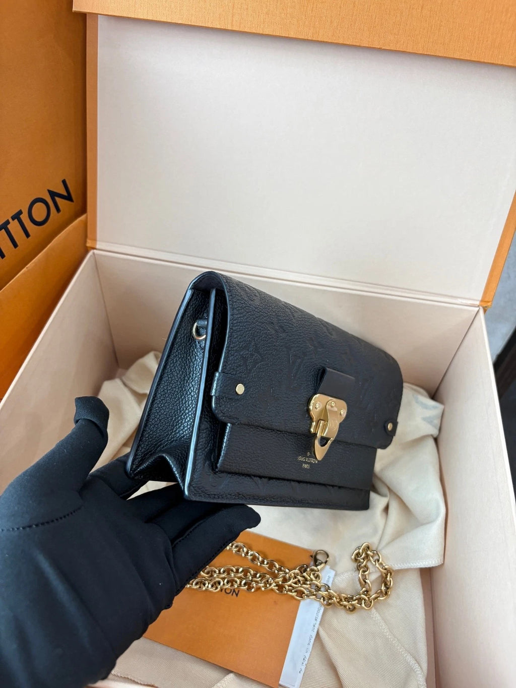 Louis Vuitton Vavin Black Gold Crossbody Excellent