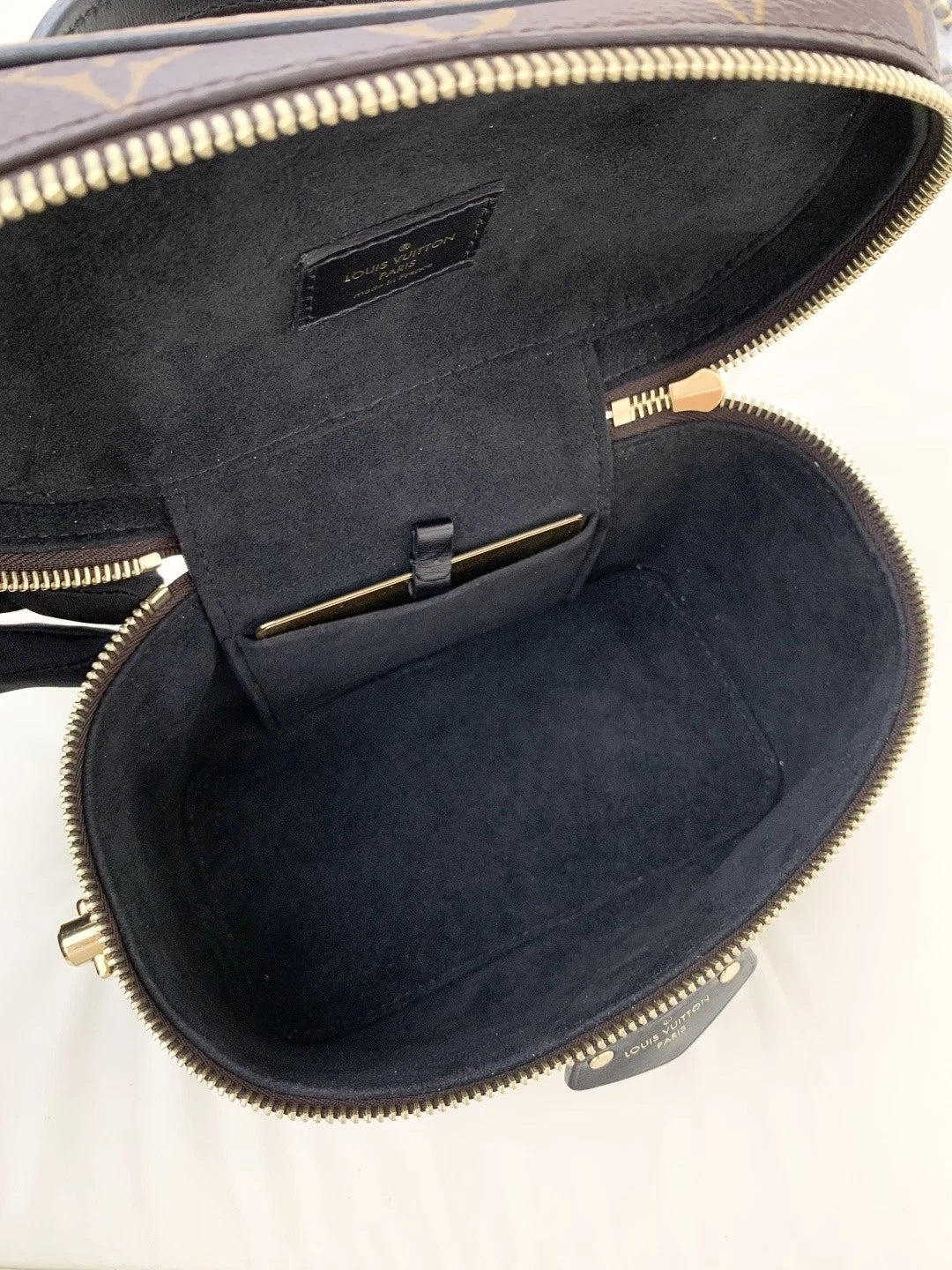 Louis Vuitton Vanity Monogram Crossbody Top Handle Excellent