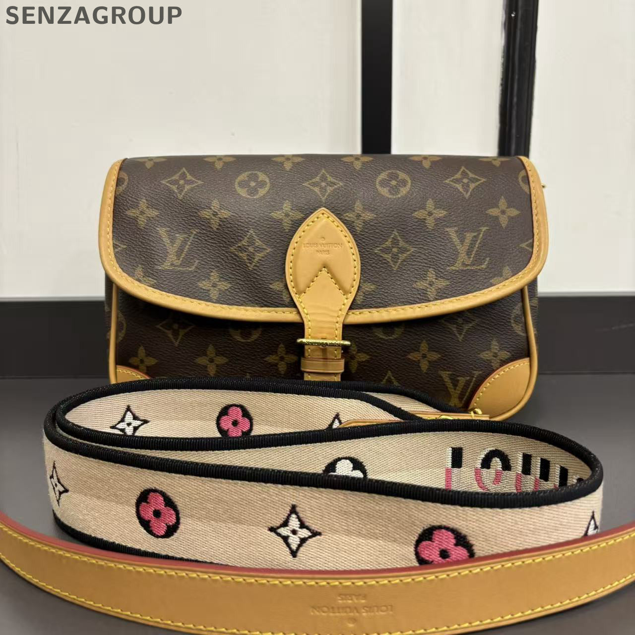 Louis Vuitton Diane PM Monogram Brown Shoulder Bag Classic Women