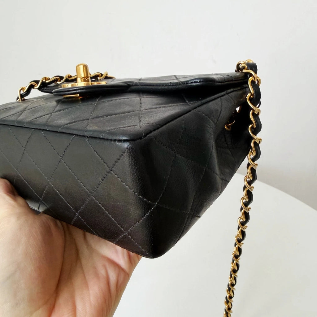 Chanel Classic Flap Mini Chain Shoulder Crossbody Black Gold Women Vintage
