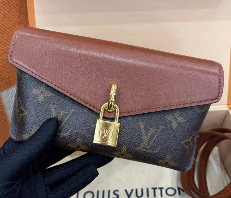 Louis Vuitton Padlock On Strap Chain Shoulder Bag Crossbody Brown Gold Women