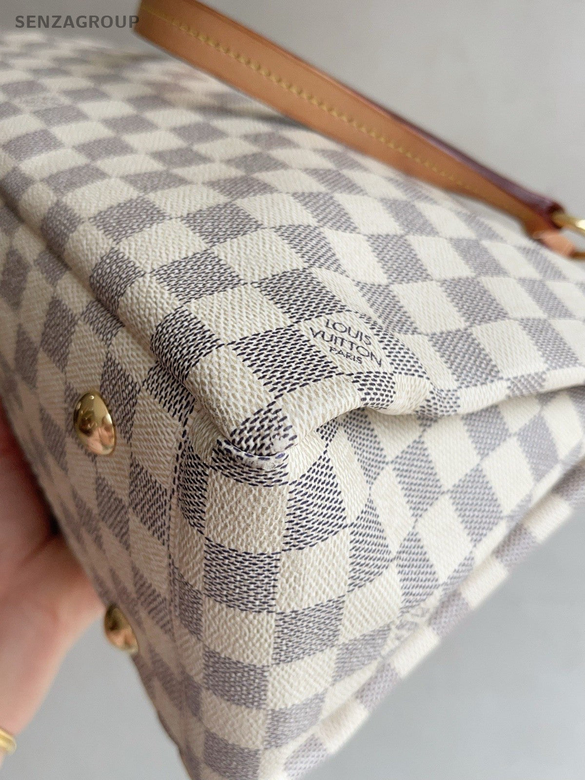 Louis Vuitton Lymington MM Shoulder Bag Crossbody White Gold Women Classic