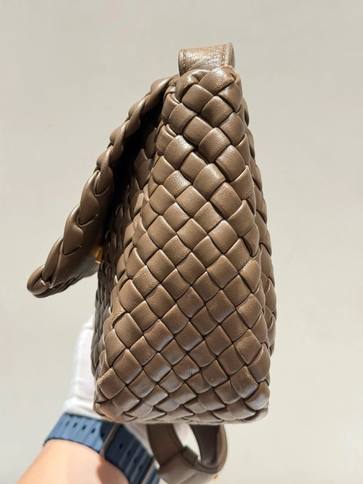 Bottega Veneta Cobble Intrecciato Shoulder Bag Crossbody Brown Unisex Adults