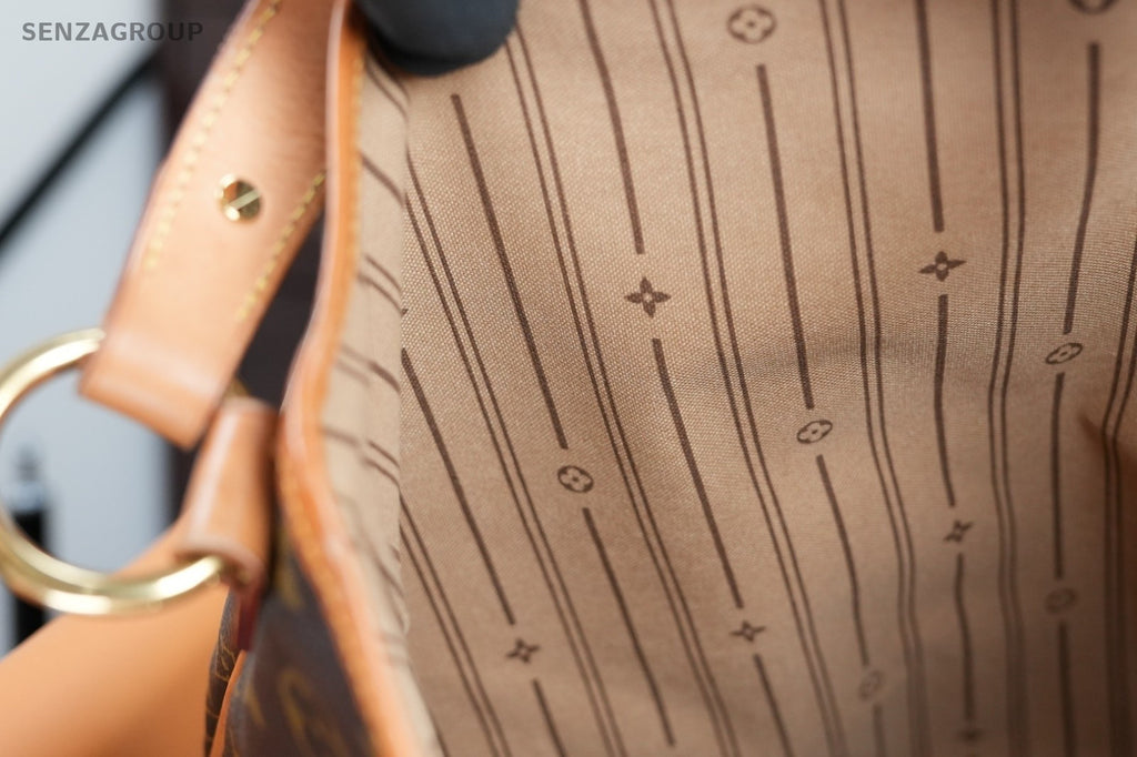 Louis Vuitton DF MM Monogram Shoulder Bag Women Brown